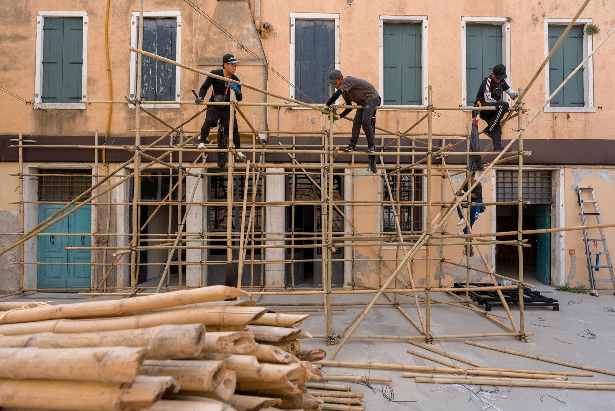 A team of bamboo artists at work. -Photo by Oliver Yin Law--2